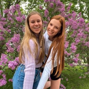 Meet your Posher, Hillary